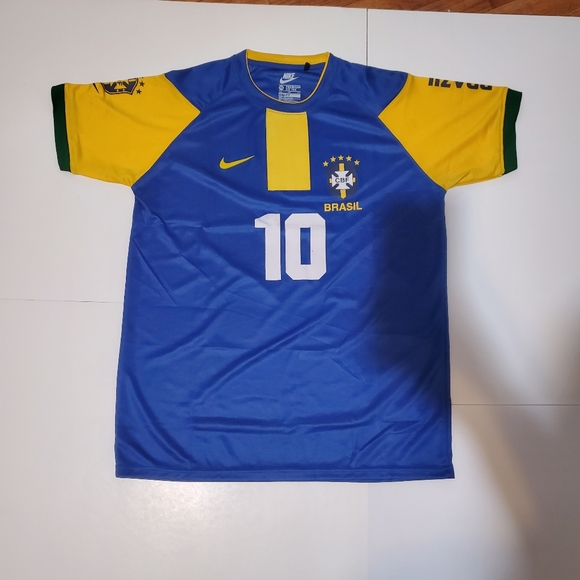 BRAZIL JERSEY - Picture 1 of 8